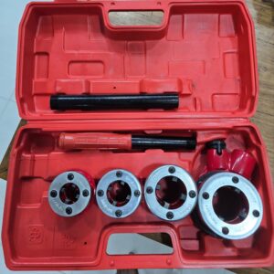 1/2-1.1/4 Auto Ratchet Die Stock Set For gi,pp,ppr) Thread Cutting.